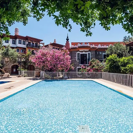 Perili Bay Complex 3*