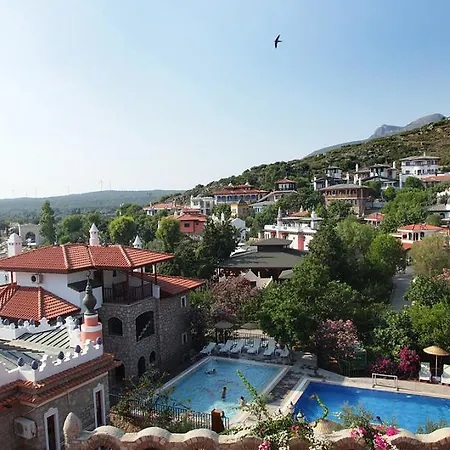 Курортный комплекс Perili Bay